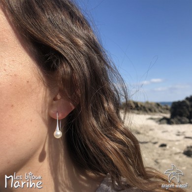 Boucles d’oreilles pendantes perle d’eau douce