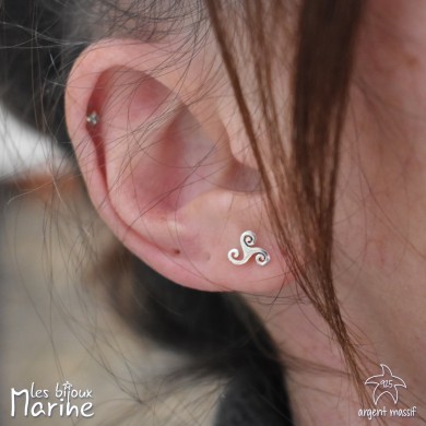 Clous d'oreilles triskel lisse