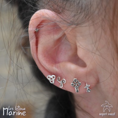 Clous d'oreilles triskel lisse