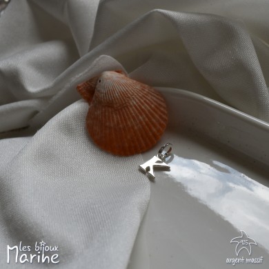 Pendentif lettre "K"