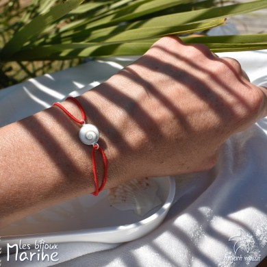 Bracelet Sainte Lucie cordon élastique rouge